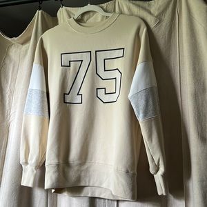 Abercrombie & Fitch oversized sweatshirt, extra small, washed once never worn